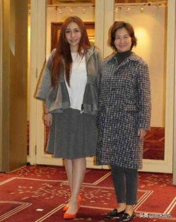 千金何超盈现状,叛逆千金何超盈带14亿嫁妆