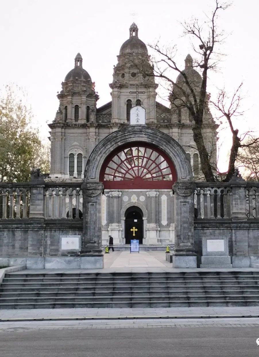 北京人去王府井步行街,北京王府井步行街值得去吗