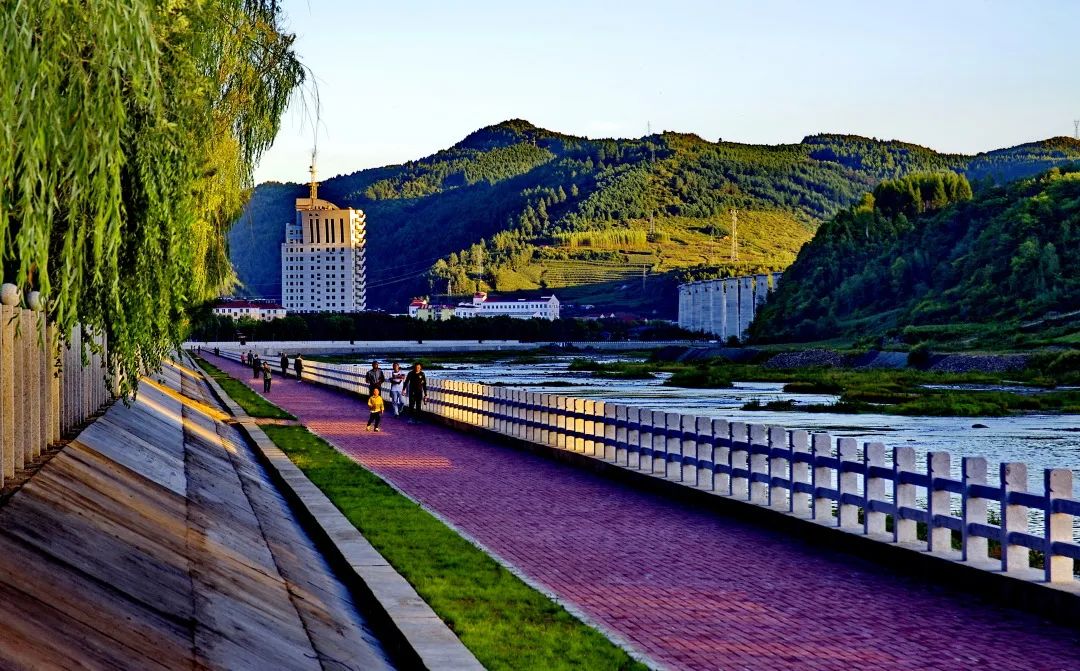 白山市出发五一2-3天短途旅游推荐,冬季白山周边一日游景点大全