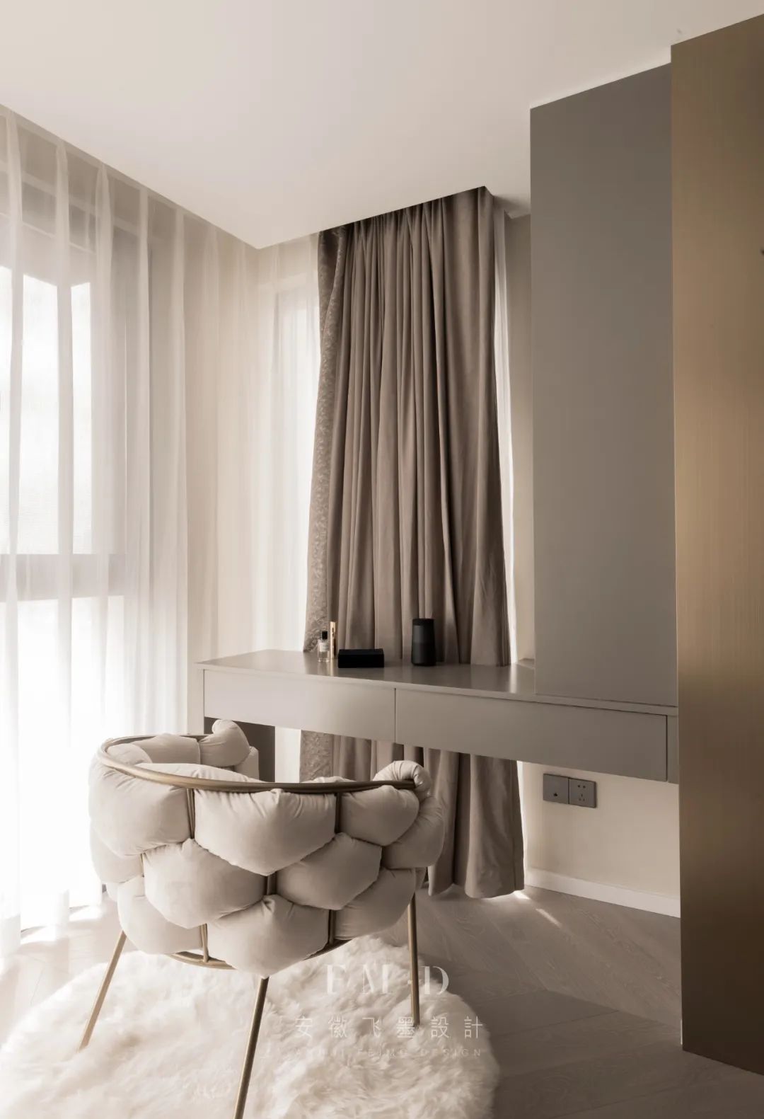 2020最火旋转楼梯装修大户型,跃层旋转楼梯装修效果图