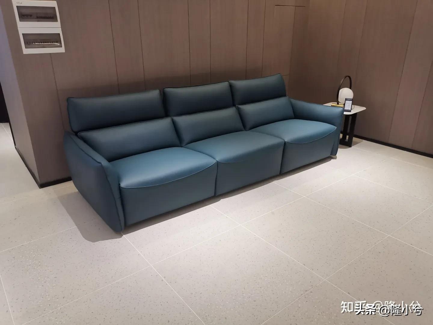 单人沙发舒适度推荐,适合人体舒适度的沙发