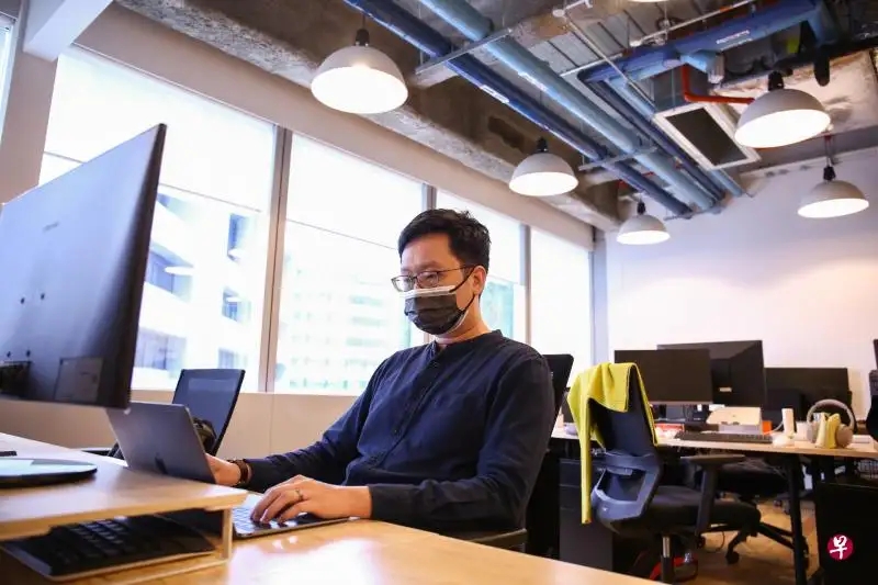 都以为办公室很轻松实际上很累,在办公室上班最累的样子想休息