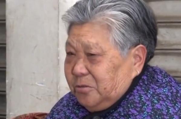 2019年，女儿喝农药自杀，父亲却去警局自首，父亲：都是我的错