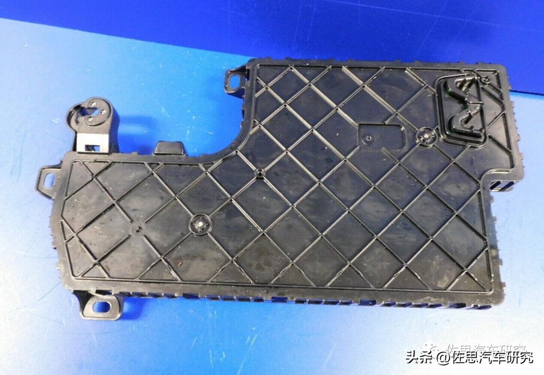 特斯拉控制器拆解,特斯拉整车控制器图片解析