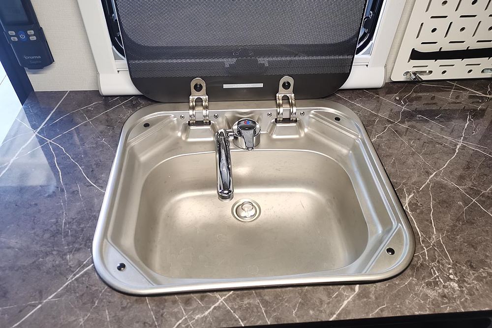 麦卡佰客远征越野房车价格,麦卡越野升顶四驱房车