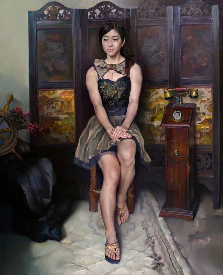 年轻漂亮女老师简笔画逼真,女教授工笔画欣赏