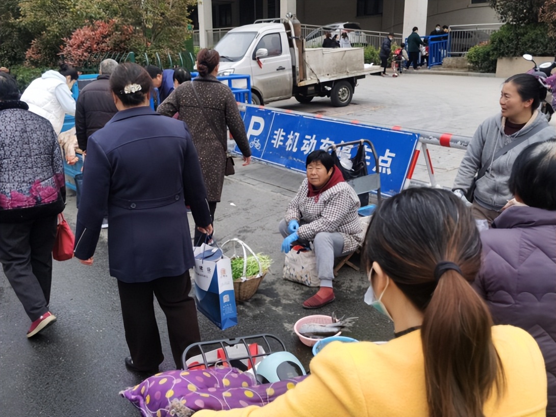 合肥市蜀山占道经营,合肥丁香路占道经营