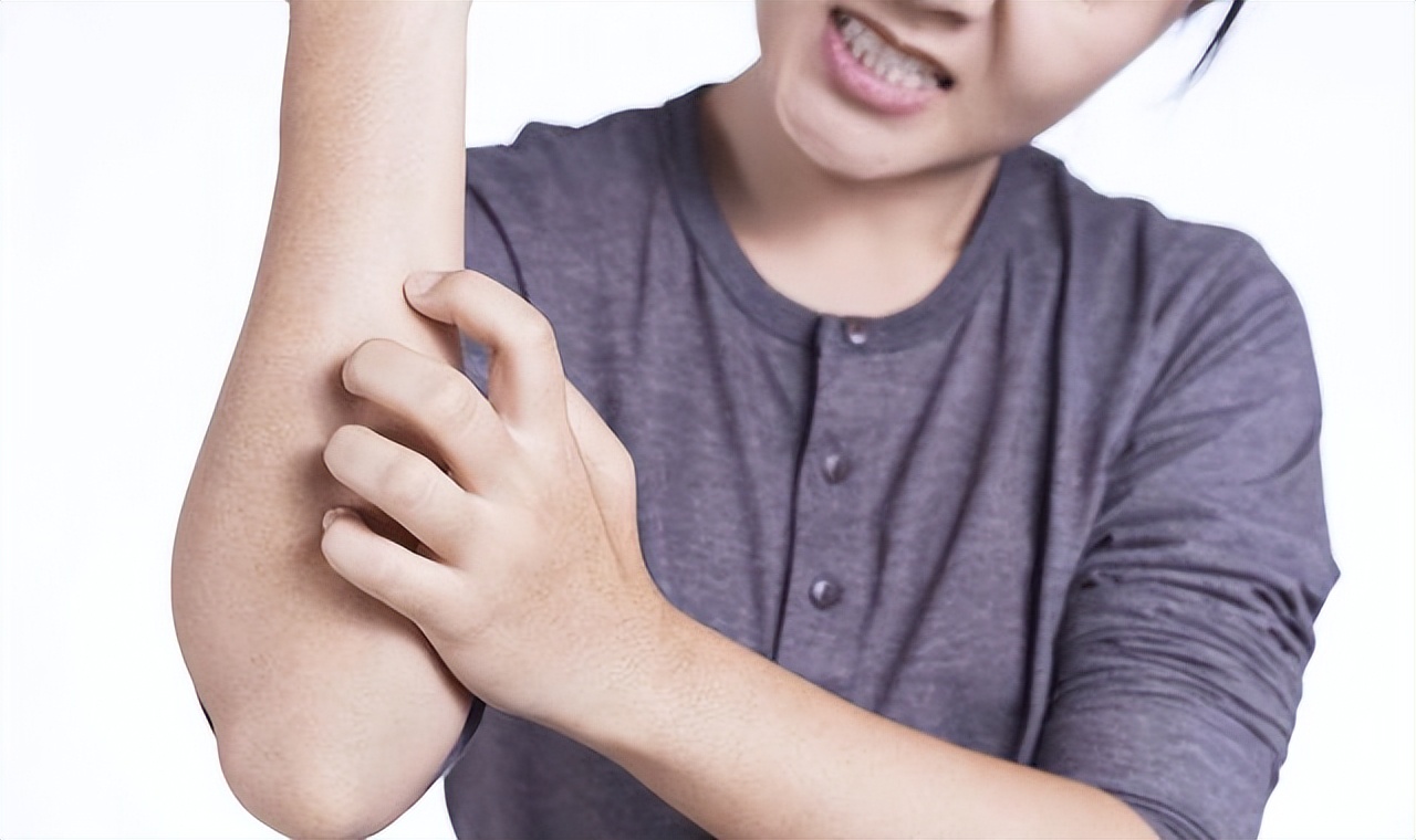 皮肤长“小肉球”是咋回事，可以用手抠掉吗？如何处理？一文看懂