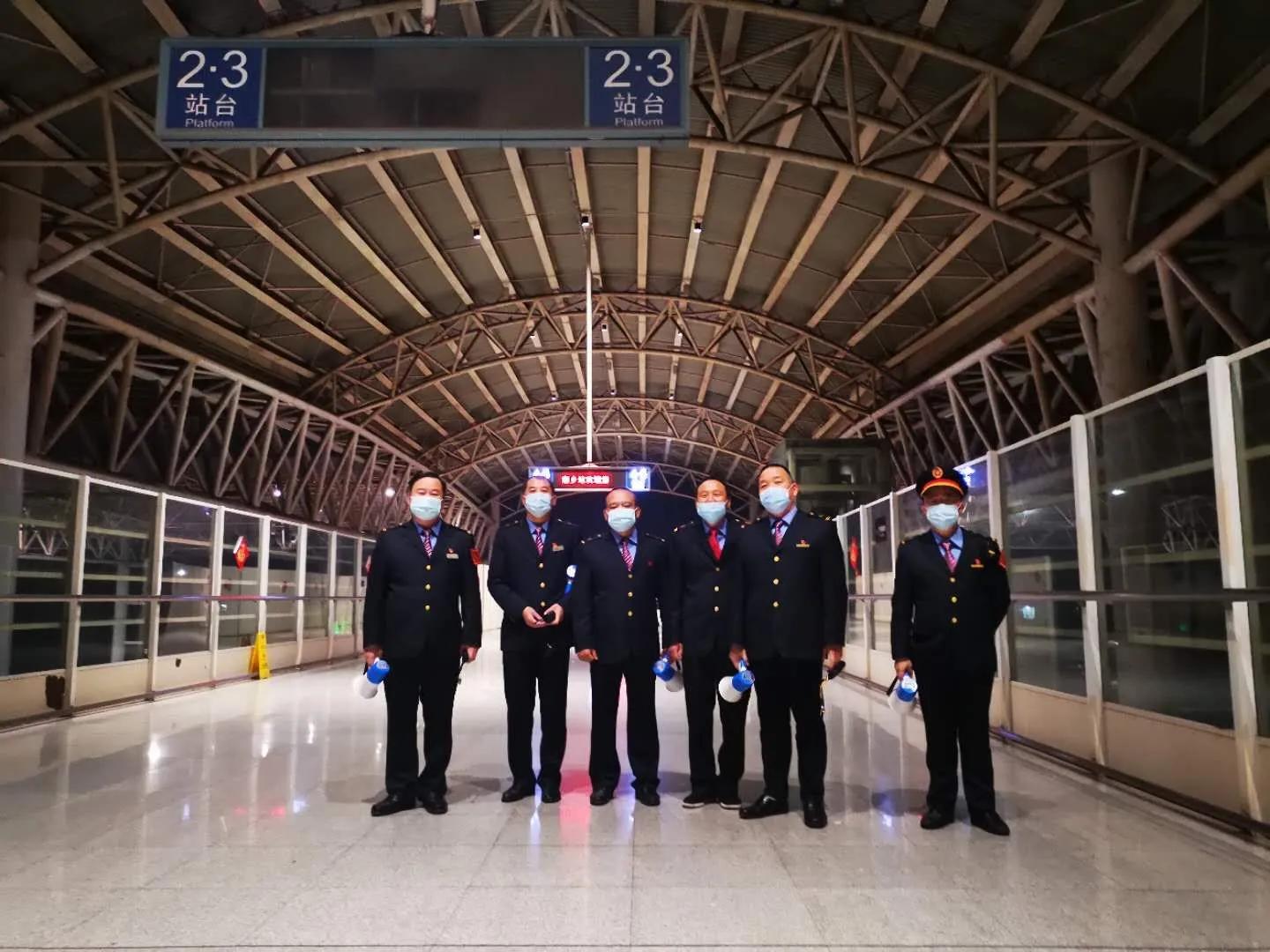 护目镜跟防尘口罩,防风口罩带护目镜