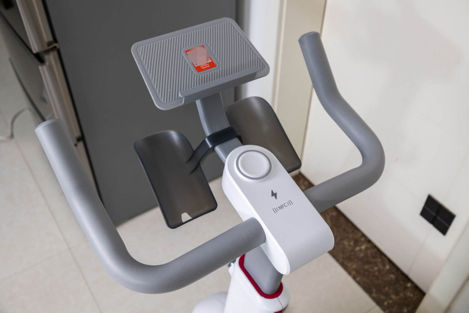 野小兽动感单车m1ev和m2什么区别,高效低冲击燃脂