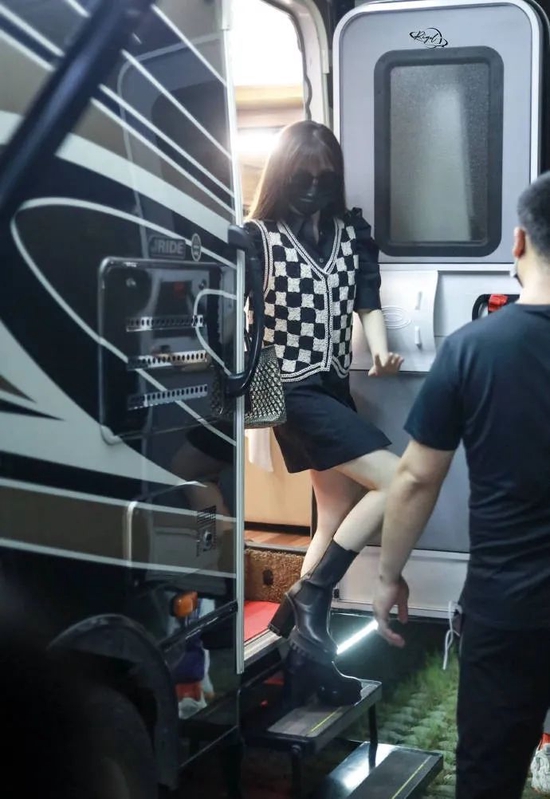 秋日必备穿搭男,冬季马甲穿搭高级感