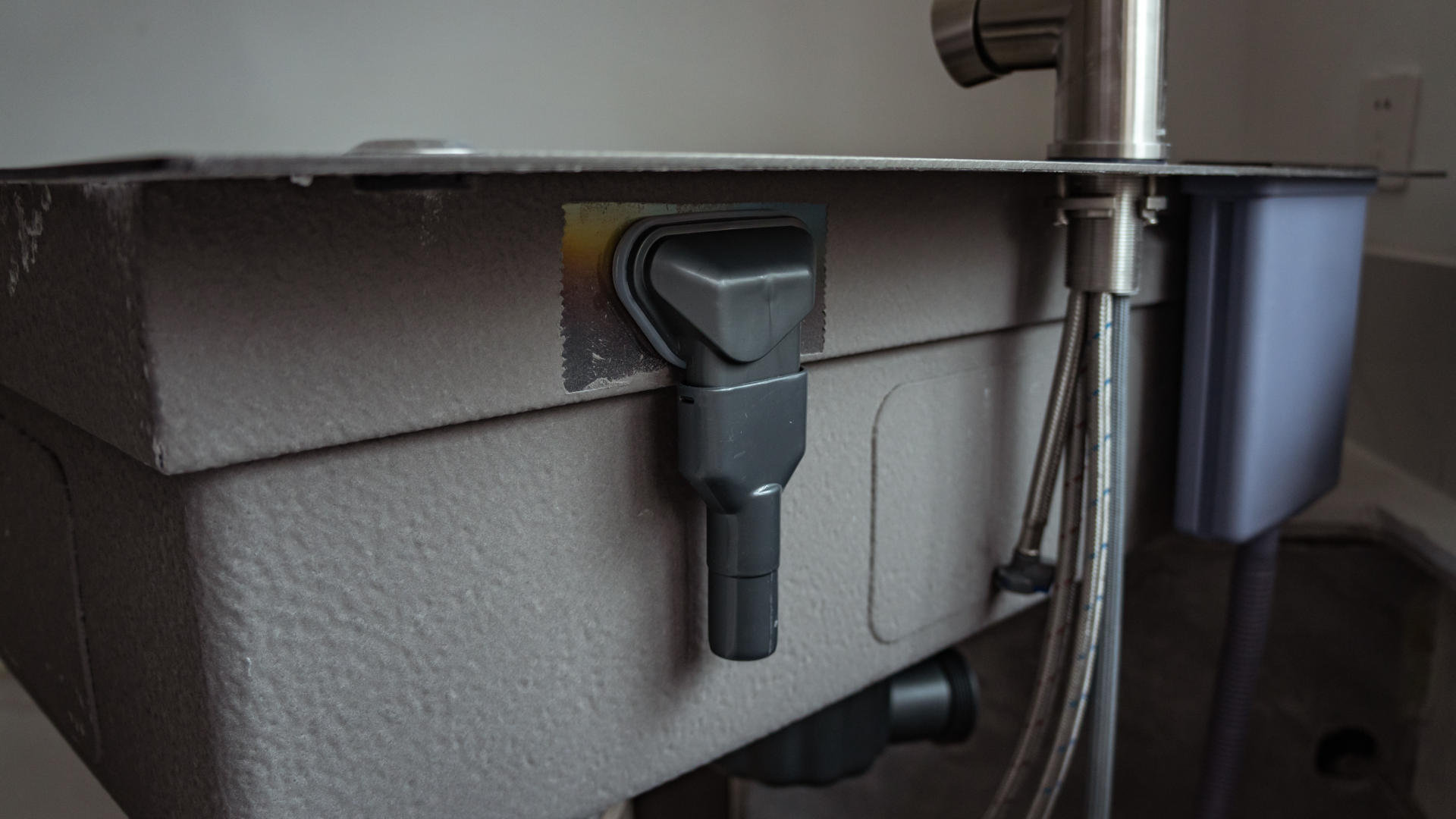 纳米水槽和不锈钢水槽哪个好,多功能大单槽水槽推荐