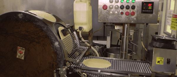 一层一层的奶油蛋糕怎么做,做一个千层蛋糕需要多少奶油