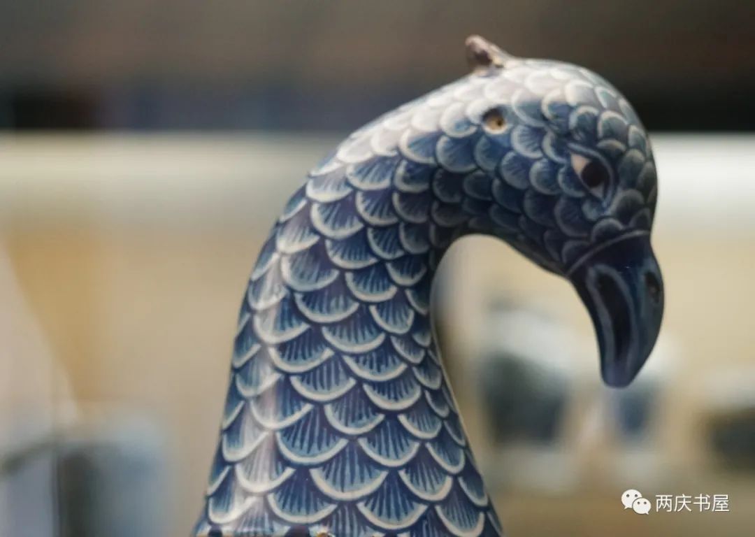 意大利藏元青花凤首梅瓶,大英博物馆元青花葡萄纹玉壶春瓶