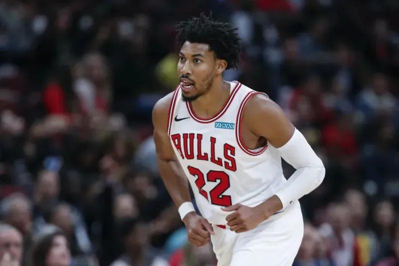 金州勇士张伯伦奥托波特受伤,张伯伦复活