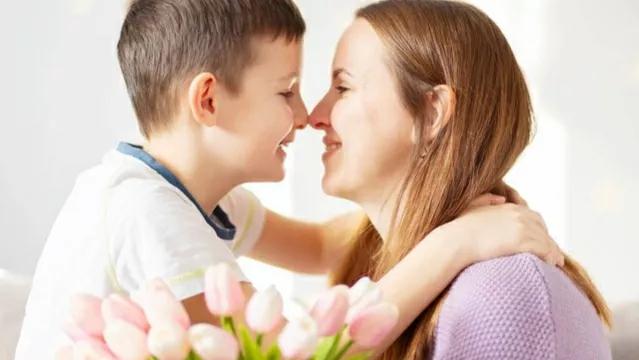 母亲节妈妈收到儿子的神秘礼物,母亲节妈妈收到儿子送的神秘礼物