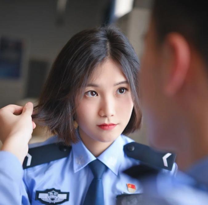 警校情侣毕业照,警校校园毕业情侣照
