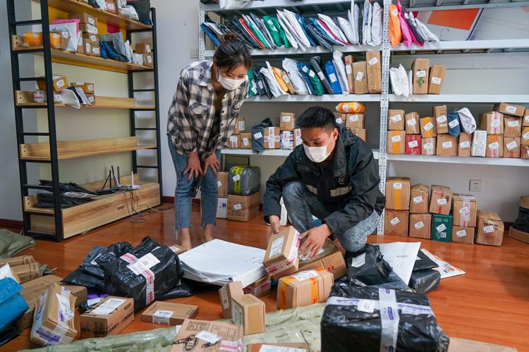 菜鸟驿站每天收件800转让费多少钱,菜鸟驿站每天400件转让费