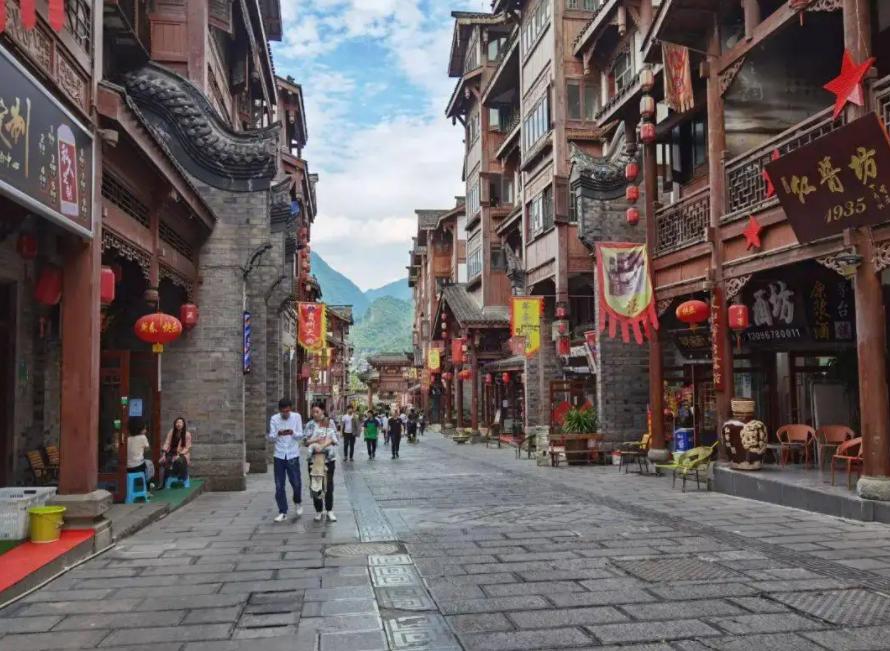 贵州茅台镇散酒包装一条街,假茅台酒一条街