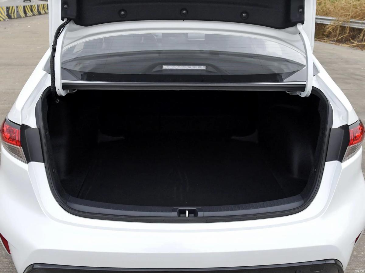 10万级省油家轿推荐,10万配置最高的家轿