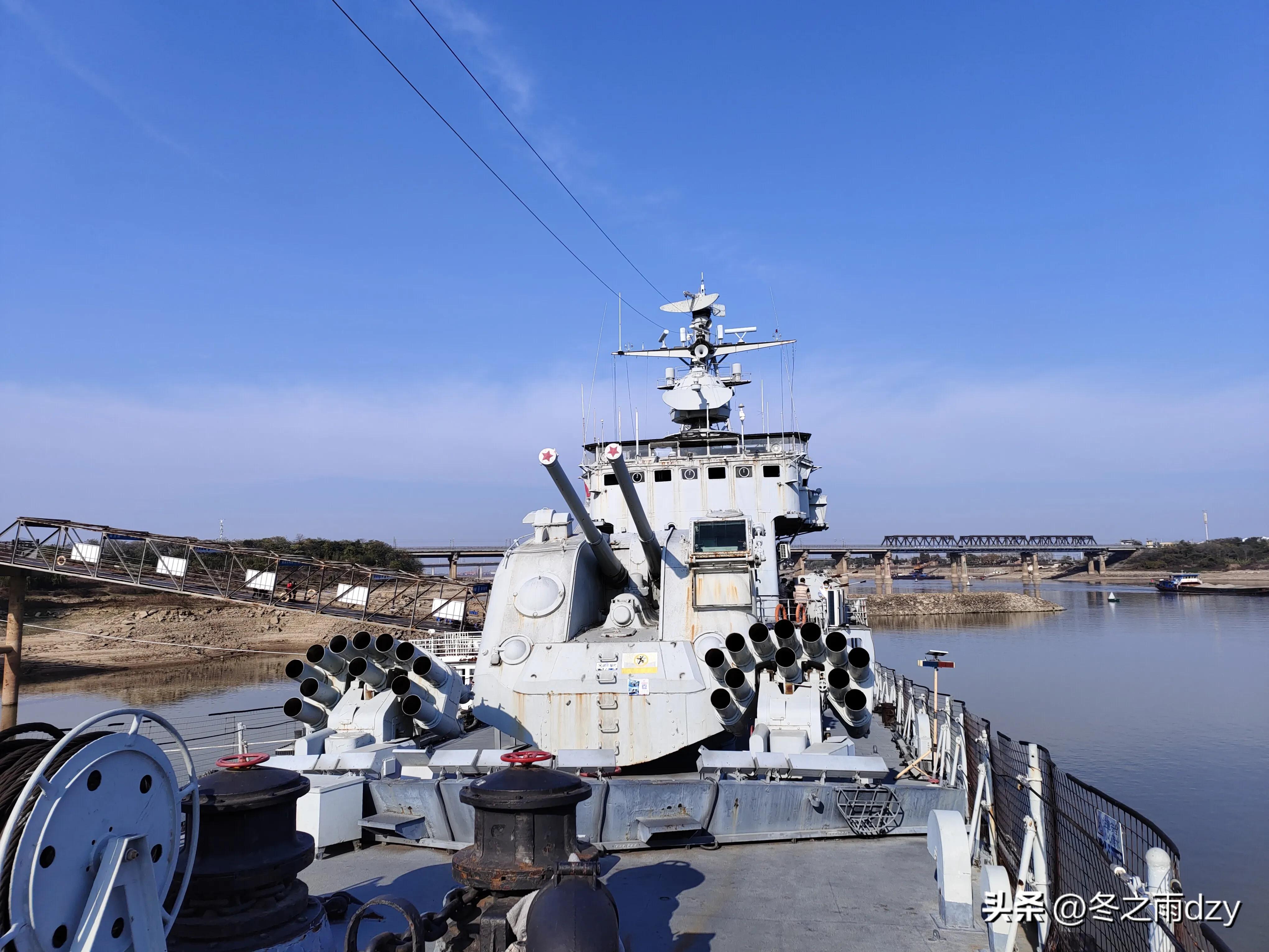 南昌舰主题园凤凰洲湿地公园,凤凰洲建军广场