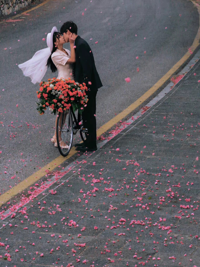 你长大后才会发现朋友是阶段性的,朋友是阶段性的应该如何对待