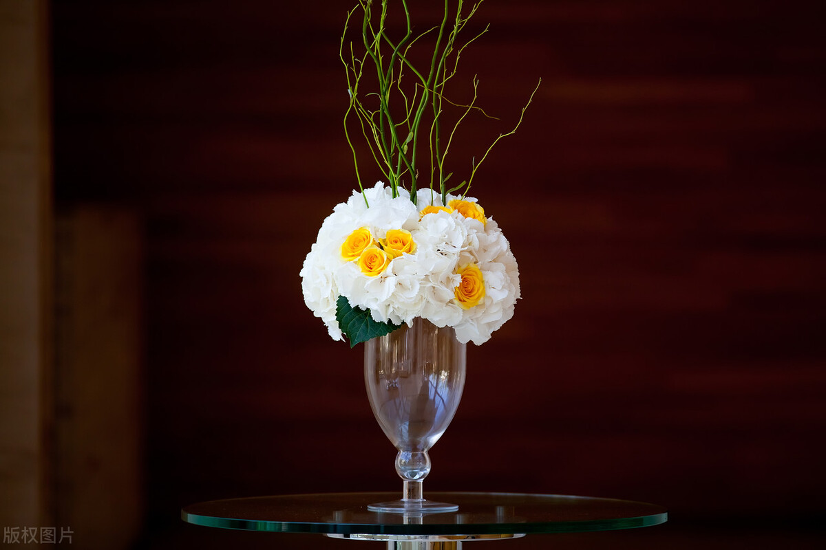 儿女跟父母不亲都是父母的原因,子女和父母不亲的原因