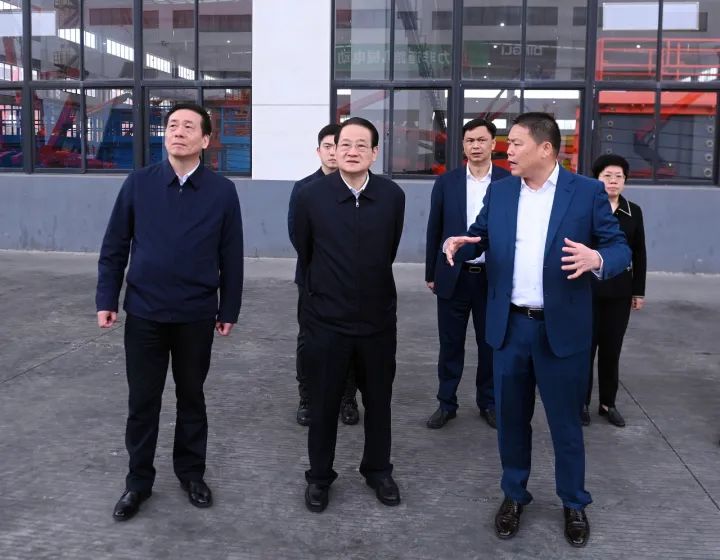 易炼红在湖州调研：以永不满足的精神和追求打造一流营商环境升级版