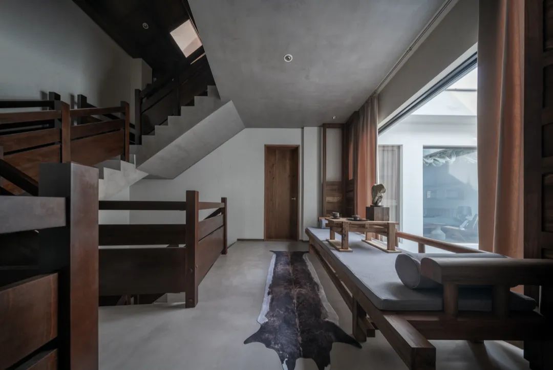 湖北夫妻造房子,湖北夫妻两万造房