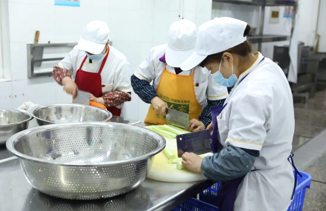 绵阳南实中学实验学校和南山双语,绵阳南山中学实验学校