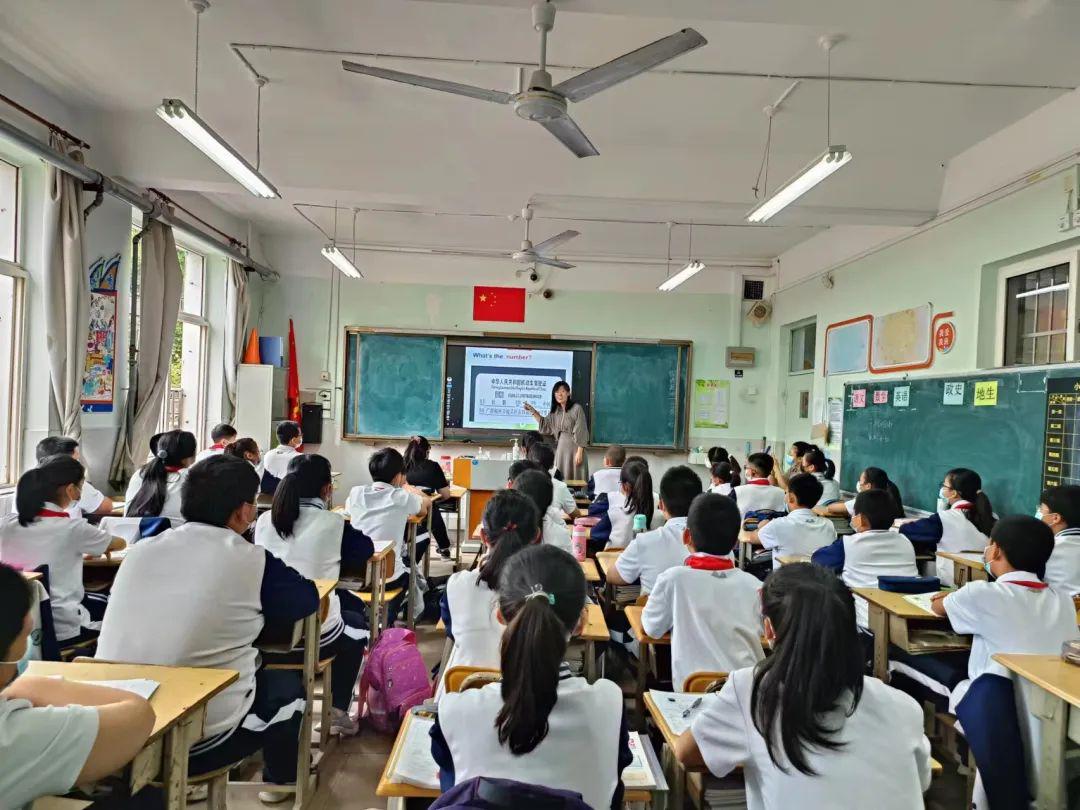 青岛第四十四中学：发散英语思维，点燃智慧之光