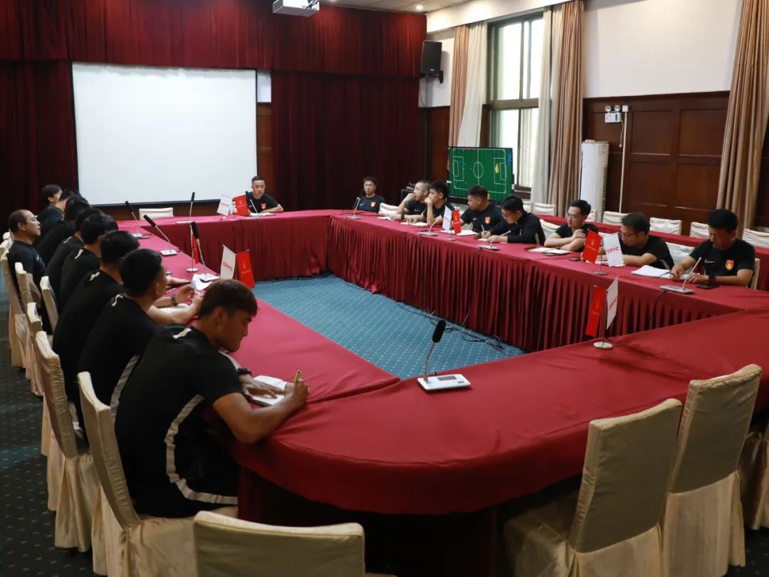 媒体记者纷纷点赞河北队申请廊坊市1000万专项足球资金却屡遭拒绝