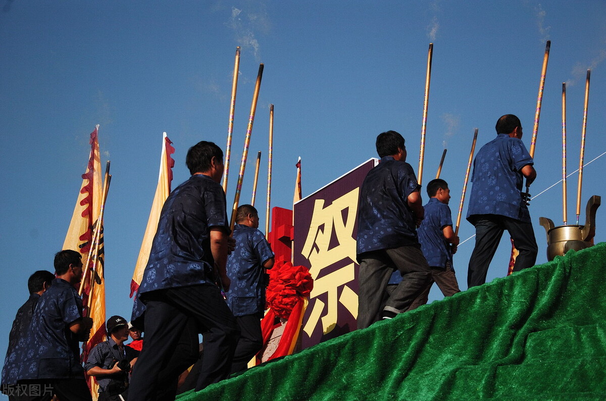 大暑白露处暑这个节气的时间,二十四节气秋老虎是什么意思