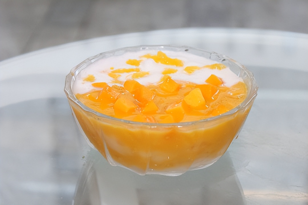 超甜的芒果沙冰,炎炎夏日来杯水果冰沙