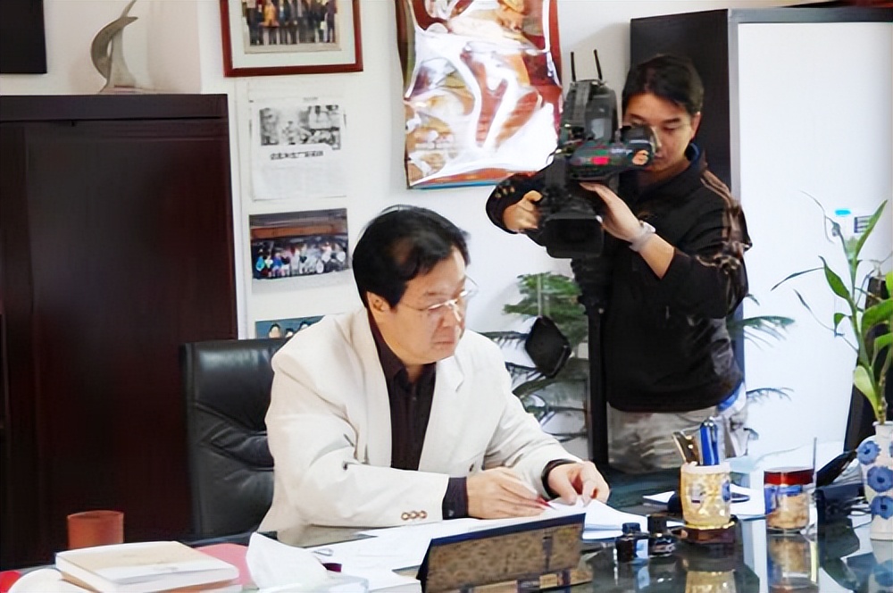 刘备为何烧死50万官兵,刘备七十万大军被烧得还剩多少