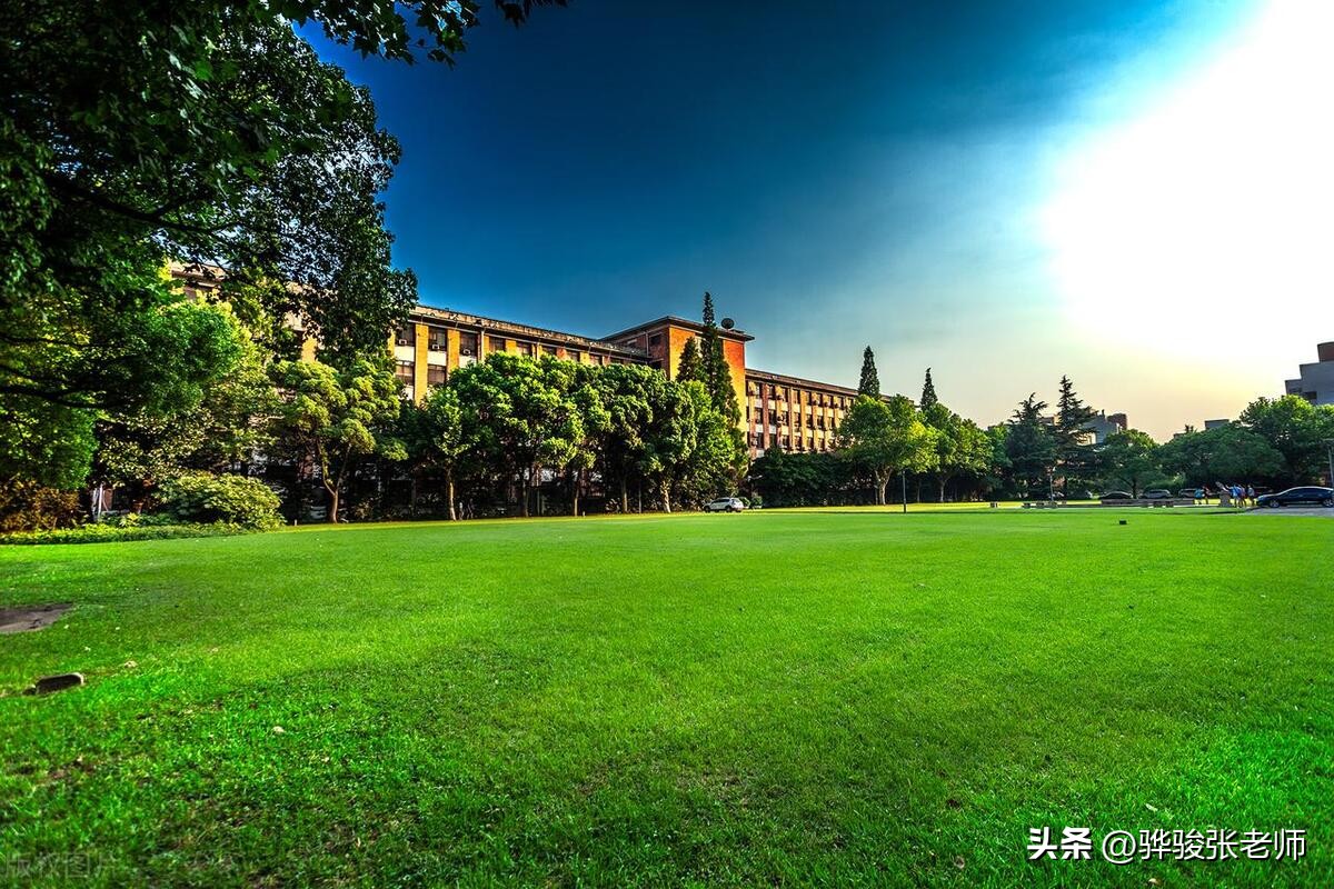 北京协和医院是龙头,医科大学南北双雄排老二来三,第四名是谁?