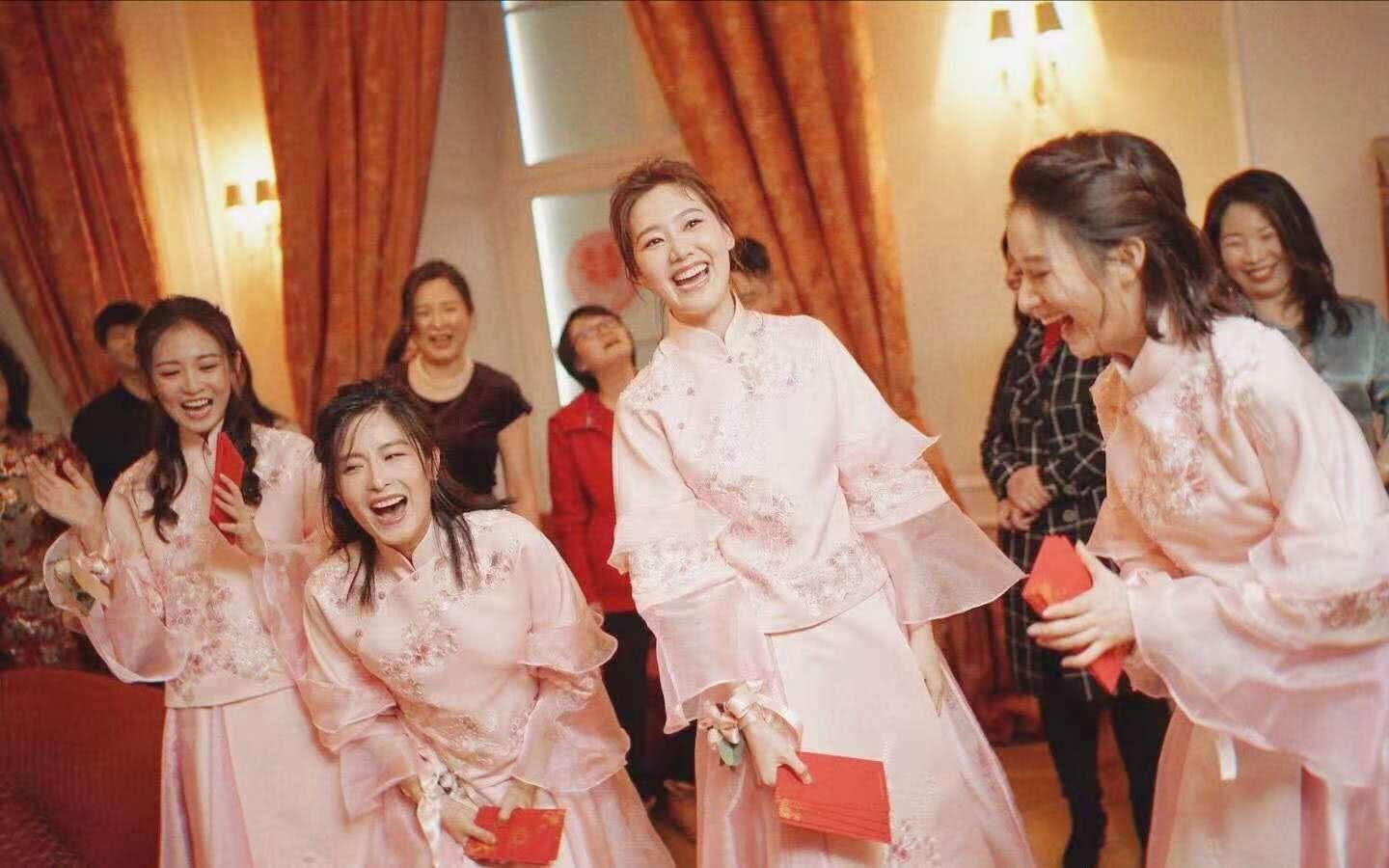 姐妹团加伴娘5个合适吗,姐妹加伴娘总共5个好还是6个好