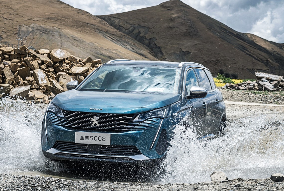 标致5008第三排座椅安装,标致5008后排座椅全平改装