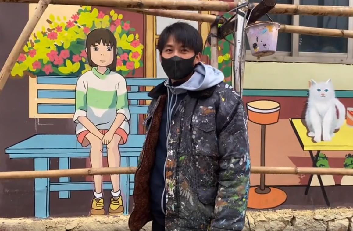 现实版“神笔马良”大新：凭一支笔带全村暴富，被华春莹点赞