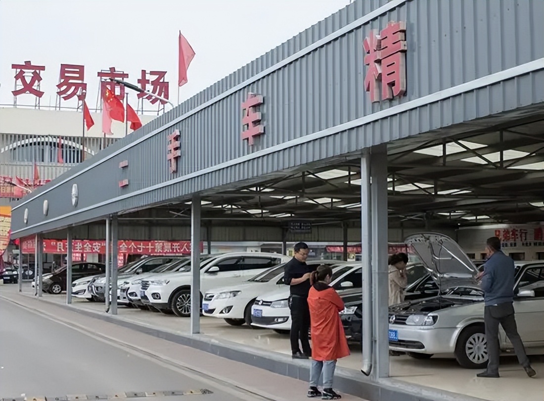 车窗膜起波浪撕下来怎么去胶,车窗膜撕了胶怎么去除