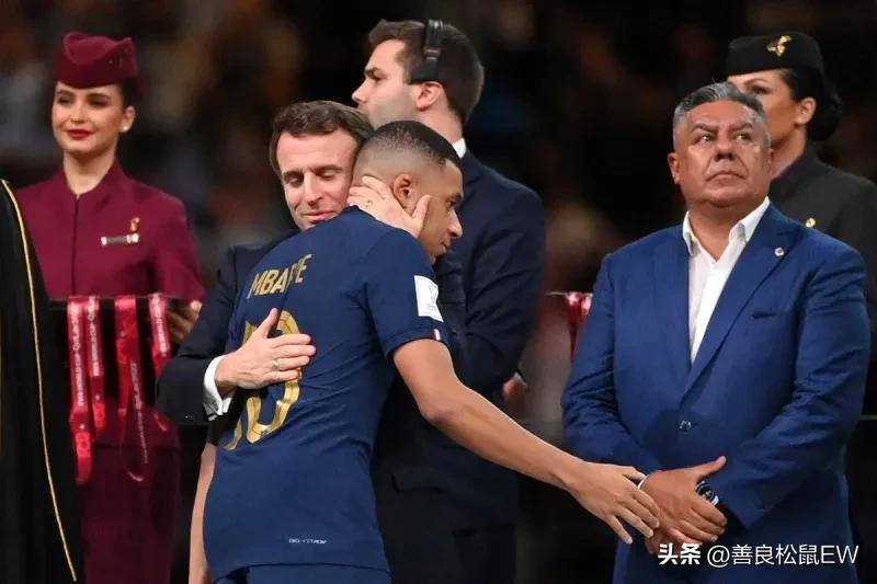 马克龙有几个之最,真实的马克龙视频