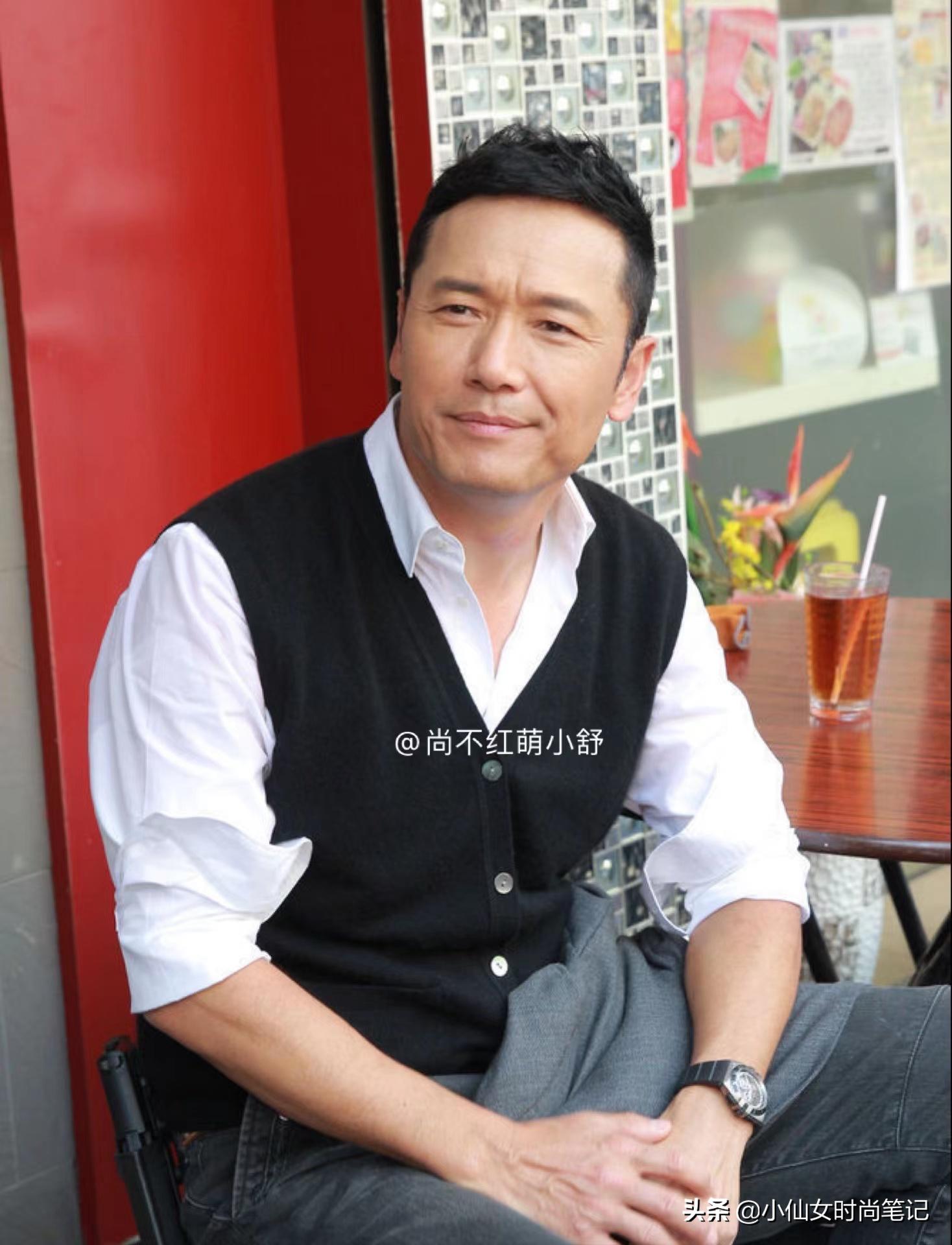 苗侨伟年轻最帅的十张照片,苗侨伟年轻帅气图片