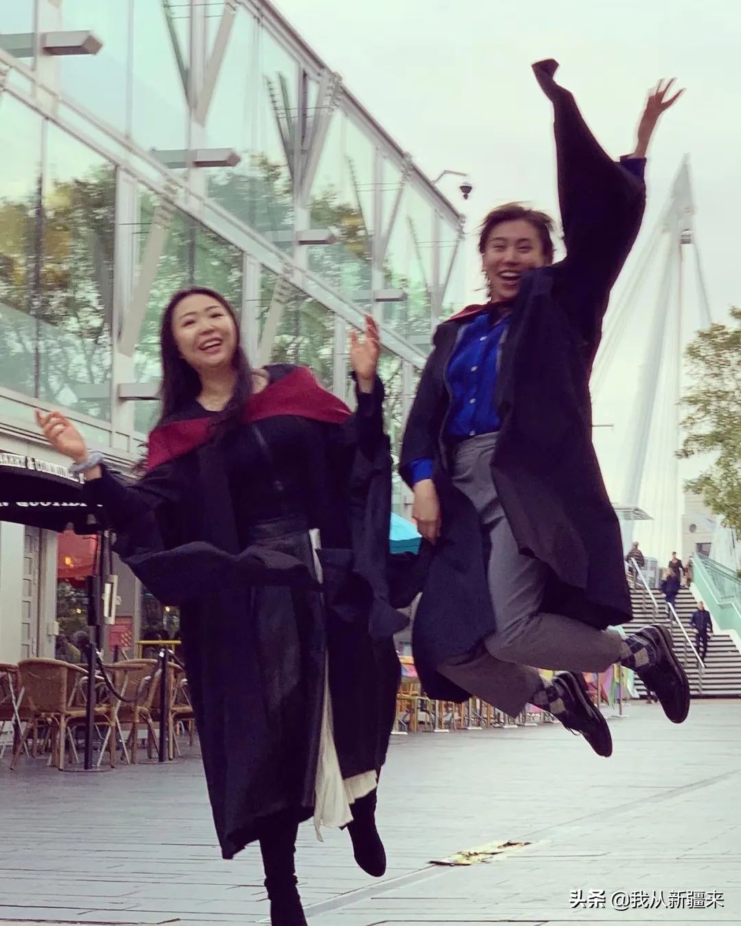 艾丽菲拉丨西域女孩与“西城男孩”的《平凡之路》