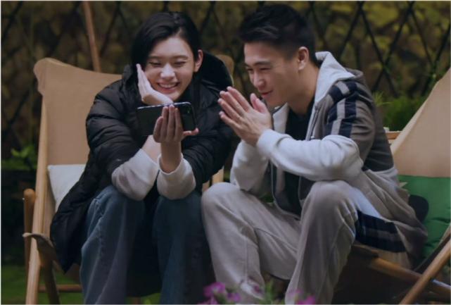 奚梦瑶：母凭子贵嫁豪门，与窦骁绯闻惹争议，她能否坐稳贵妃之路