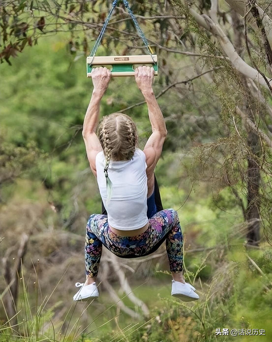 日本侵华施暴照：图6日军随军记者镜头里面的苏州姑娘,2