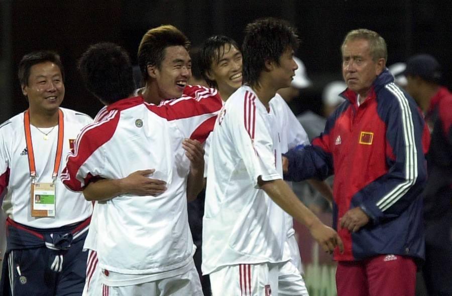 采访中自曝黑历史,05国青改年龄