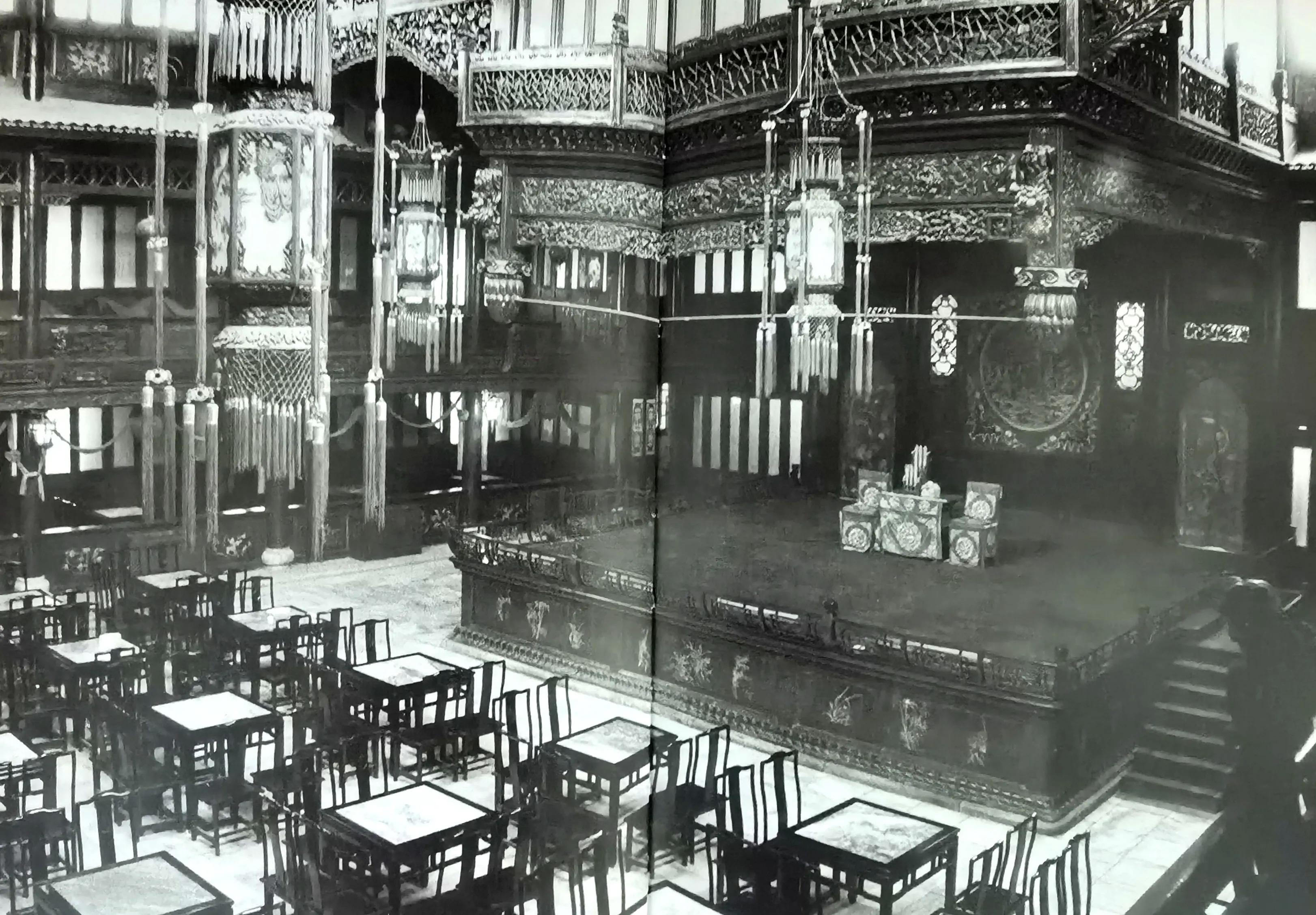 一张老戏单一一当年天津广东会馆复原老戏园子场景的一场演出
