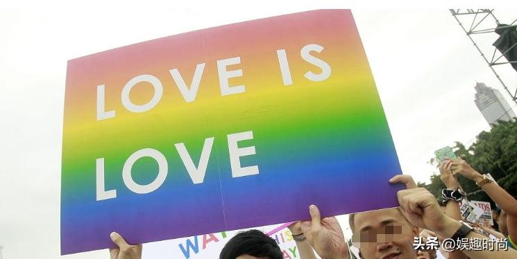 浙江6名男子进行同性群体淫乱活动缴获润滑油、后庭拳交膏等物品