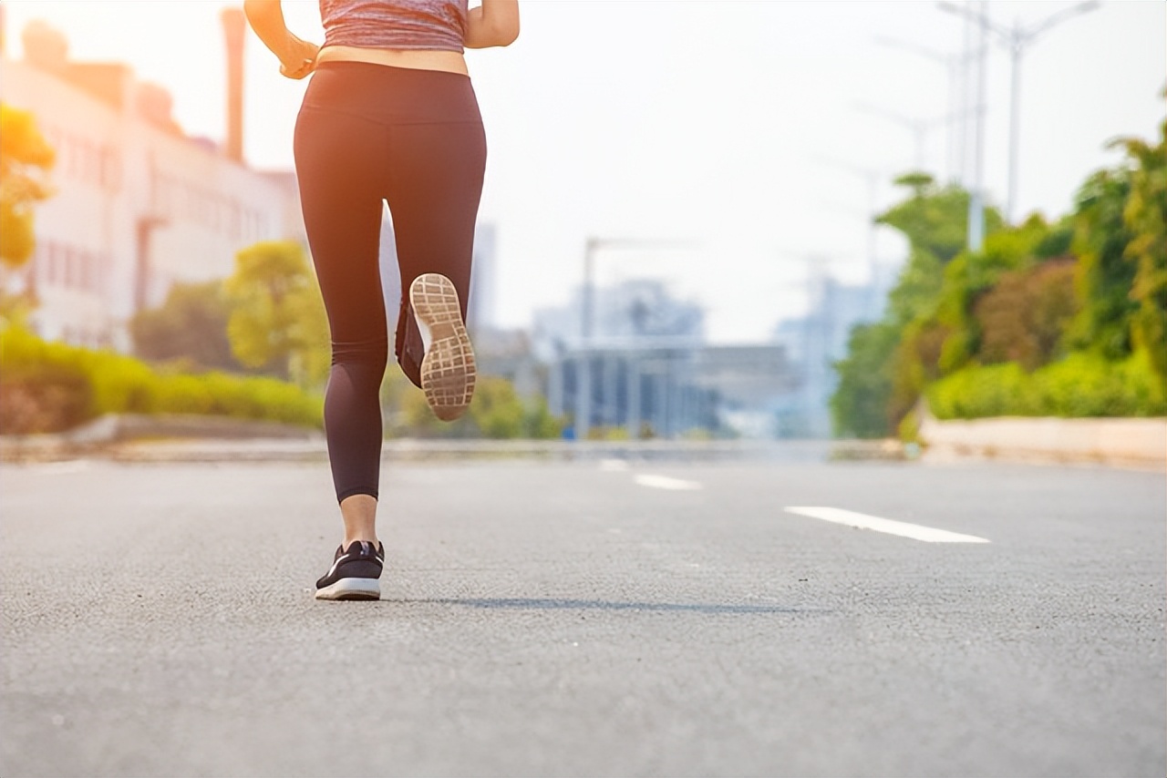 运动健身让我们变得更加自信美丽,运动健身能让一个人重新认识自己