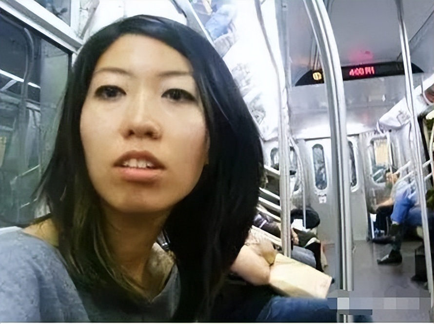 曲婉婷母亲受贿案判决结果满意吗,母亲判刑曲婉婷的资产会受影响吗